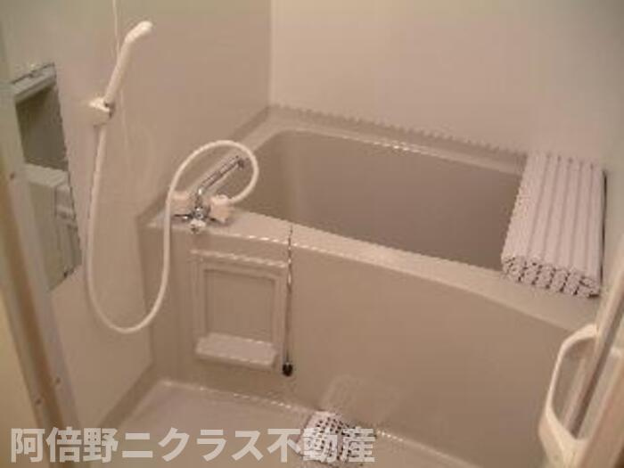 エクレール鷹合の浴室