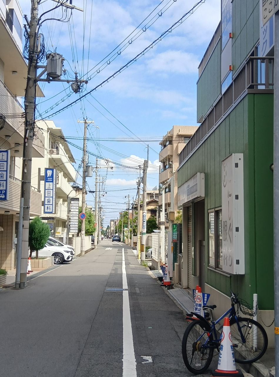 神戸市東灘区田中町２丁目の駐車場の周辺