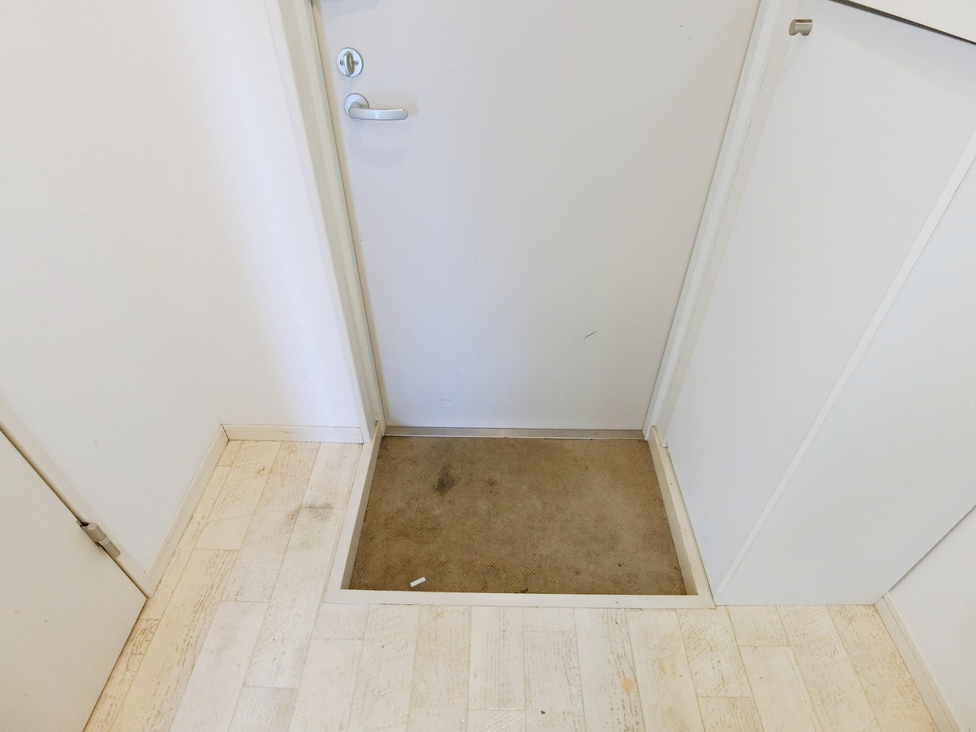 1ｓｔブレストの玄関|別号室の参考写真です。