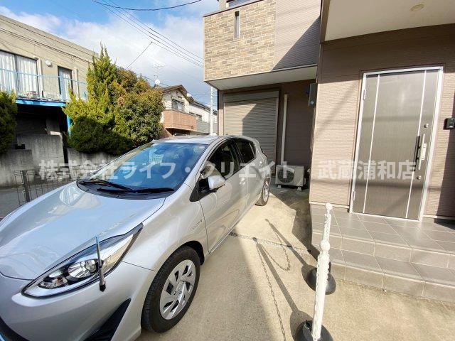 四谷3丁目テラスハウスの駐車場