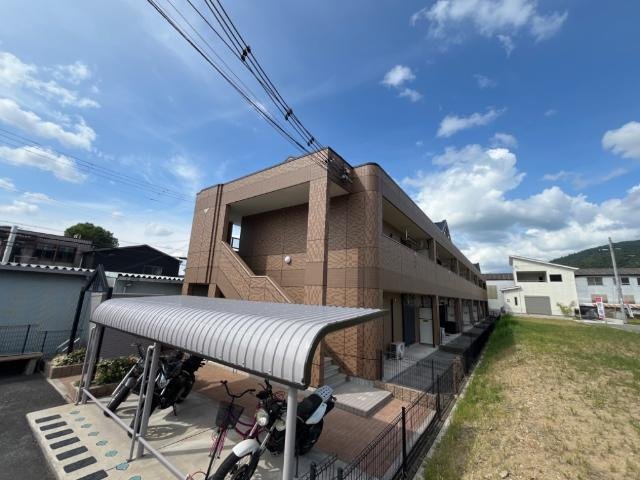 コンフォールレジデンスの駐車場|外観写真（昼）