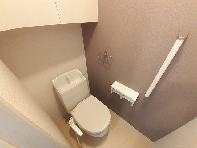 ・サン・目安のトイレ