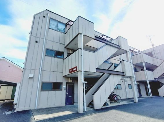 ファミール浦和の外観