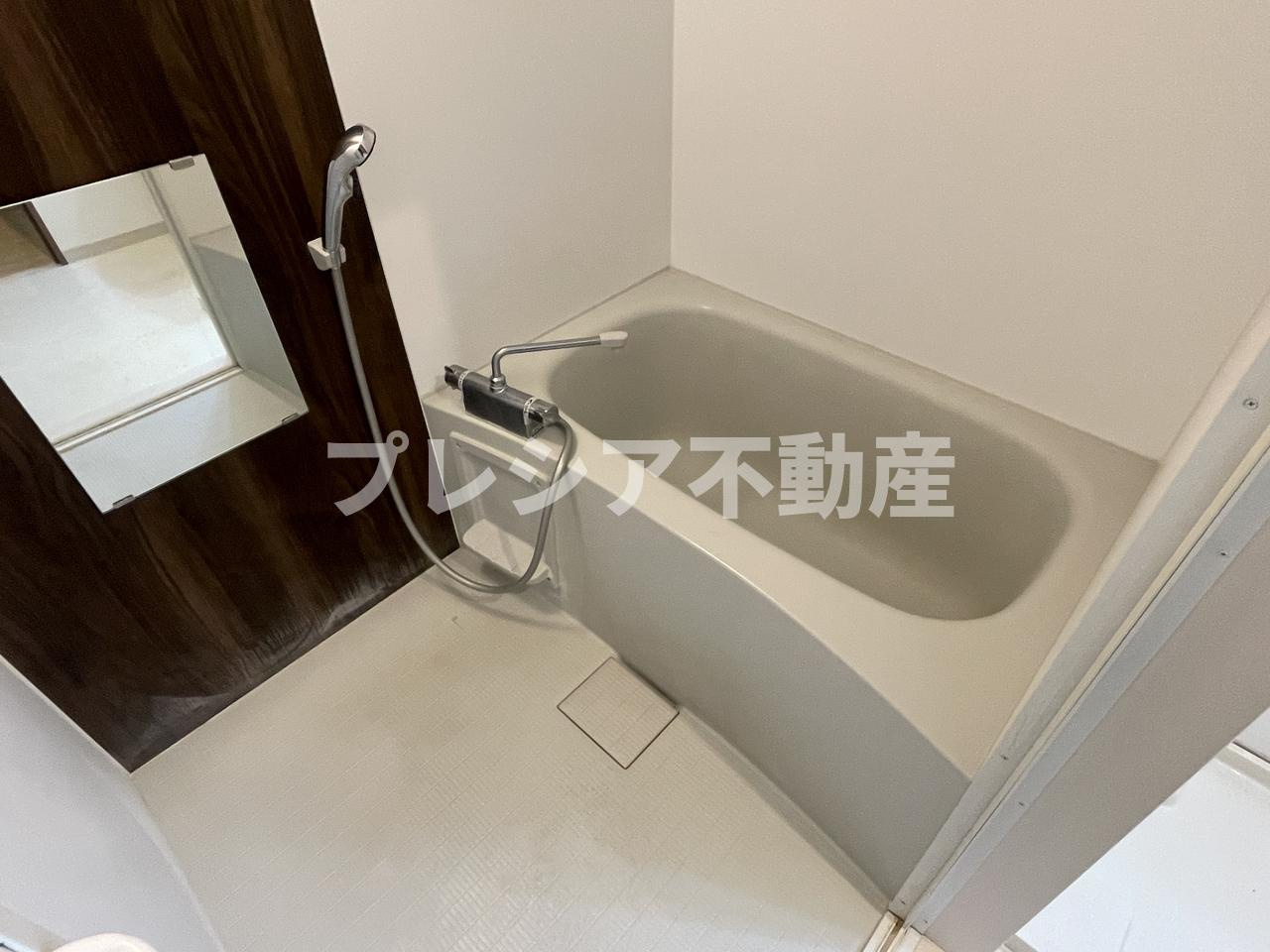 コロナール甲子園の浴室