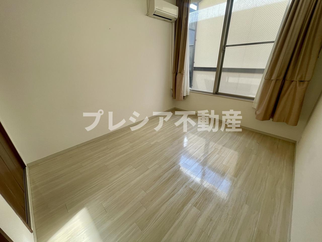 コロナール甲子園の洋室