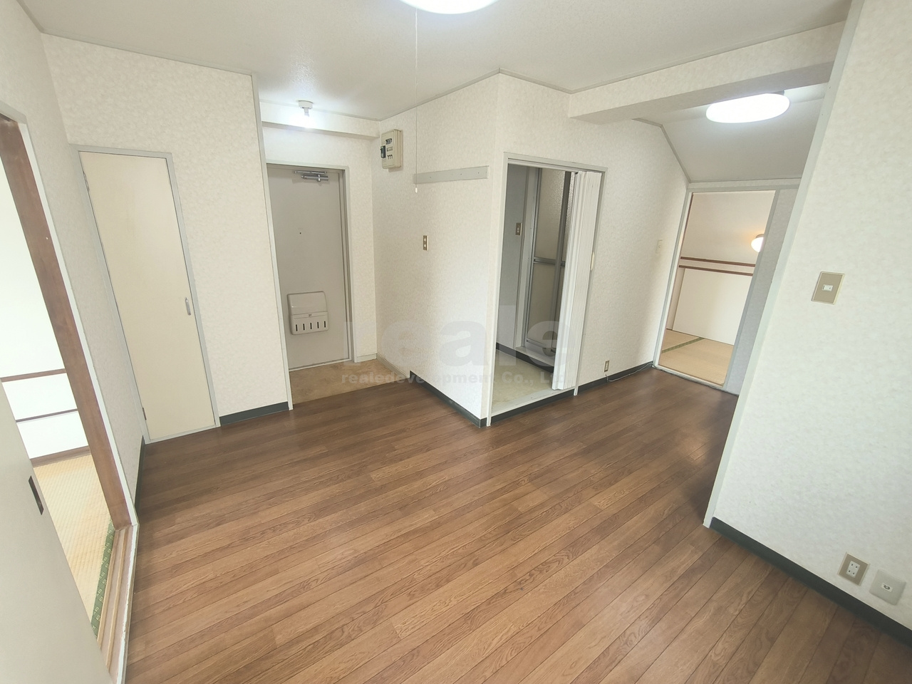 三鷹市新川６丁目の賃貸マンションの居間・リビング