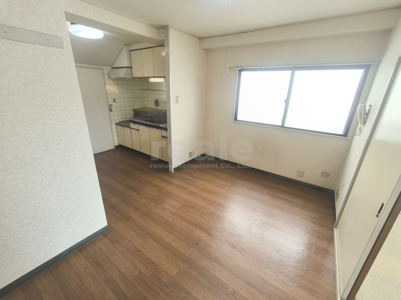 三鷹市新川６丁目の賃貸マンションの居間・リビング