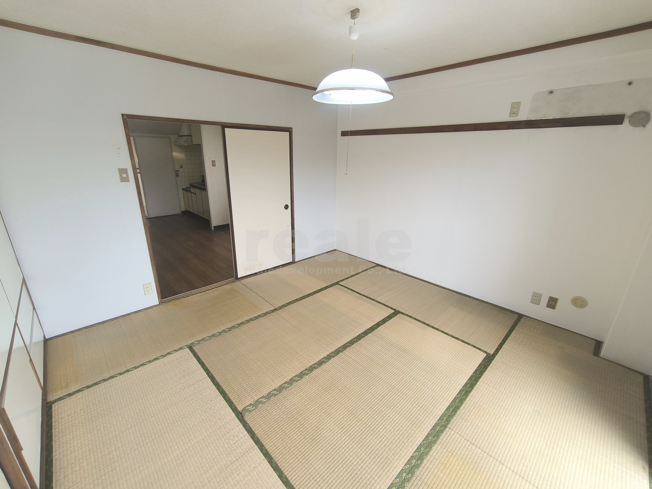 三鷹市新川６丁目の賃貸マンションの和室