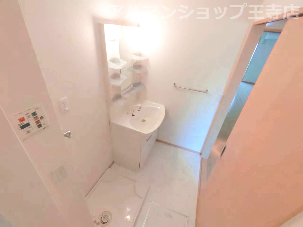 ヴィルヌーブＢの洗面所