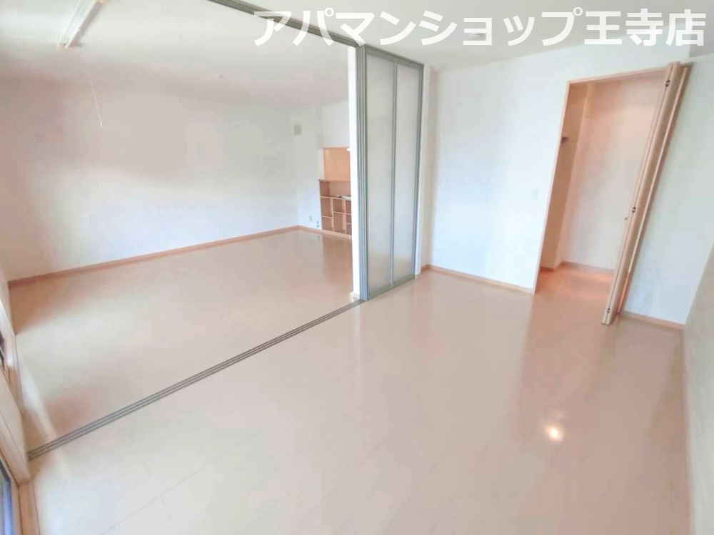 ヴィルヌーブＢの洋室