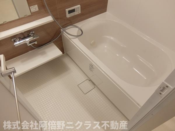 KGソフィアアベノ播磨町の浴室