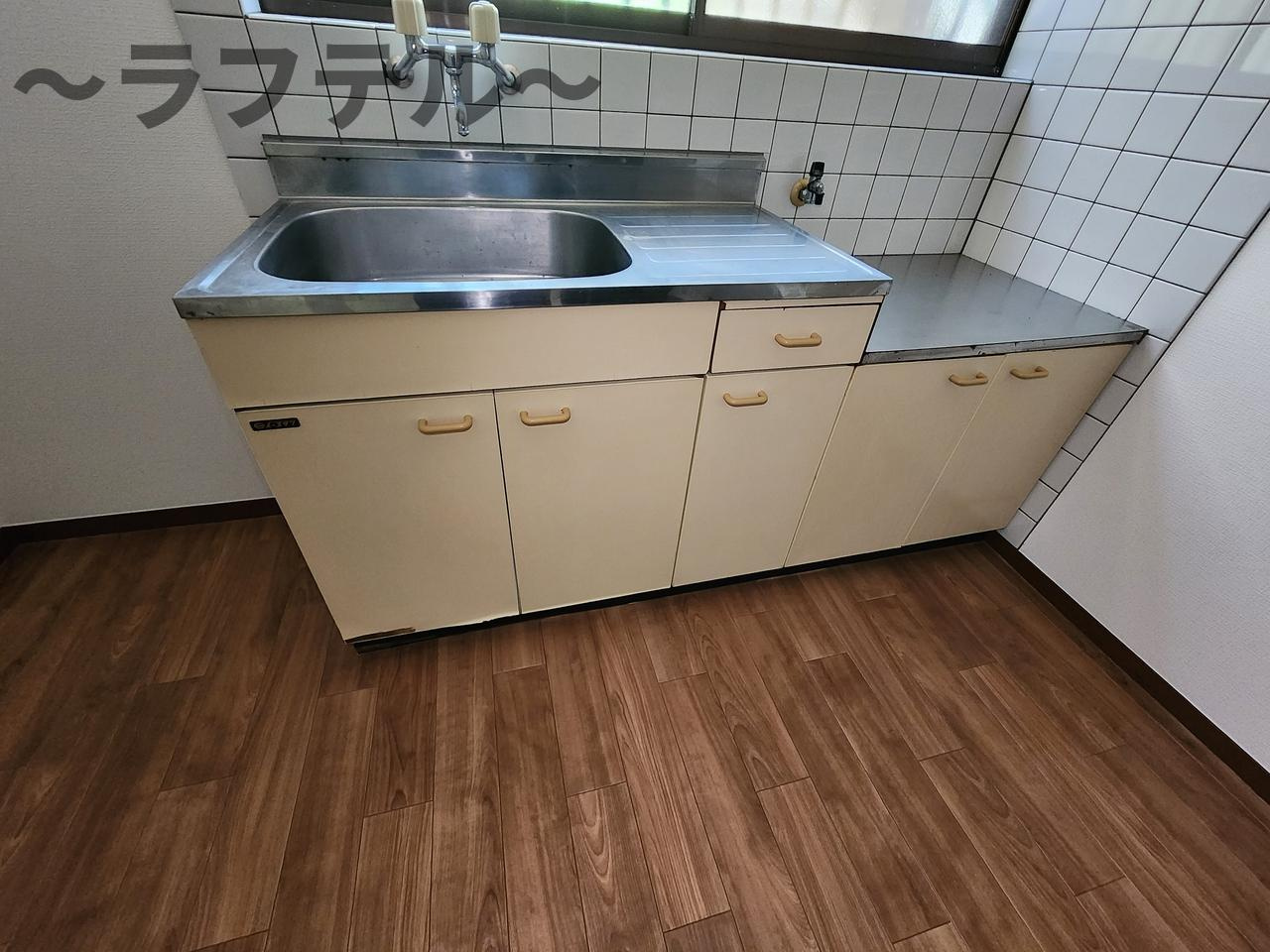 所沢市小手指南３丁目のアパートのキッチン