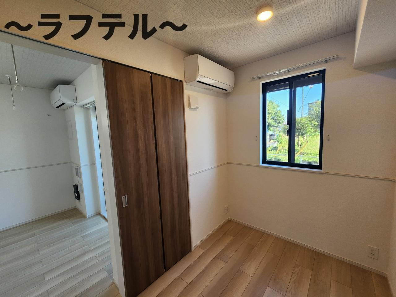 ヒカルサ狭山広瀬台フロントの洋室|反転タイプ