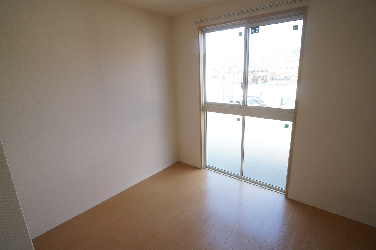 プレミールkiki B棟の洋室