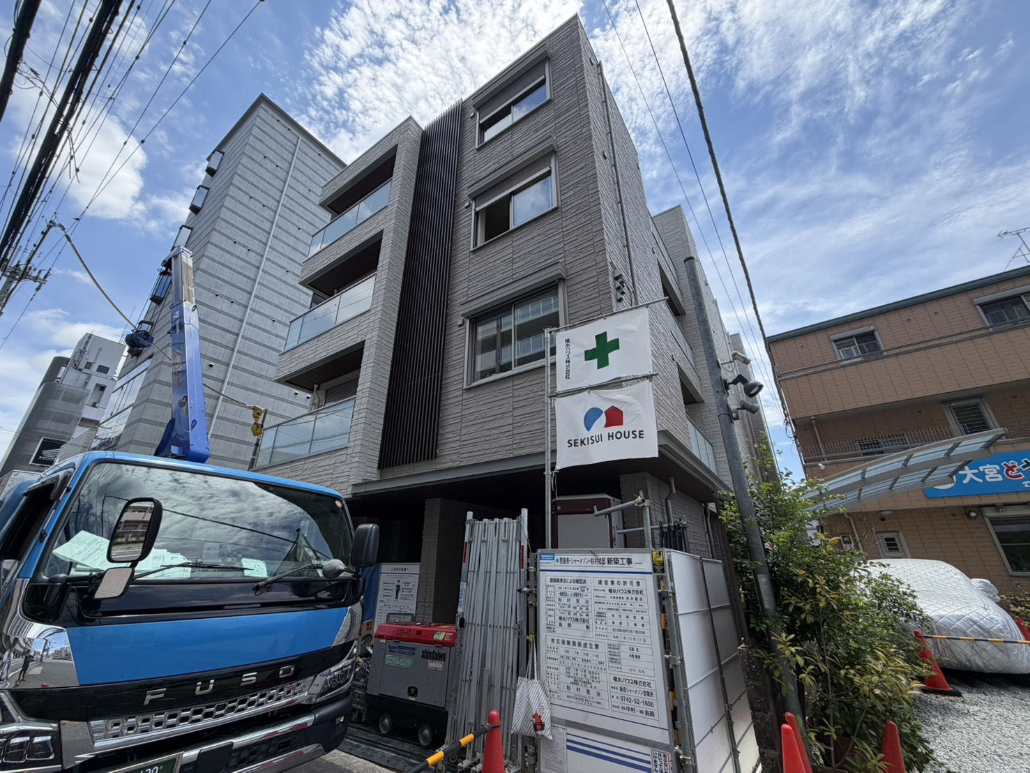 クリスタル　シャーメゾンの外観