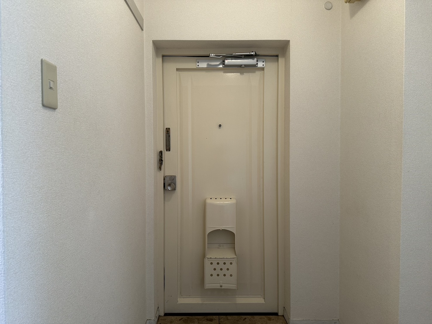箕面粟生第二住宅第参参号棟の玄関