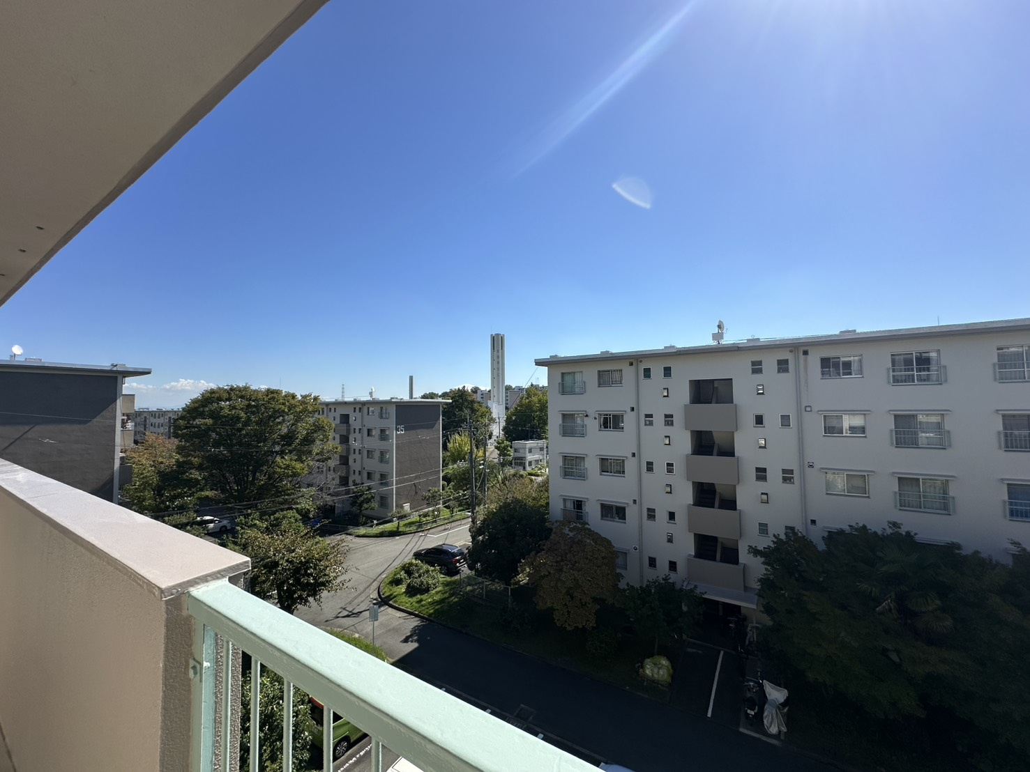 箕面粟生第二住宅第参参号棟のバルコニー