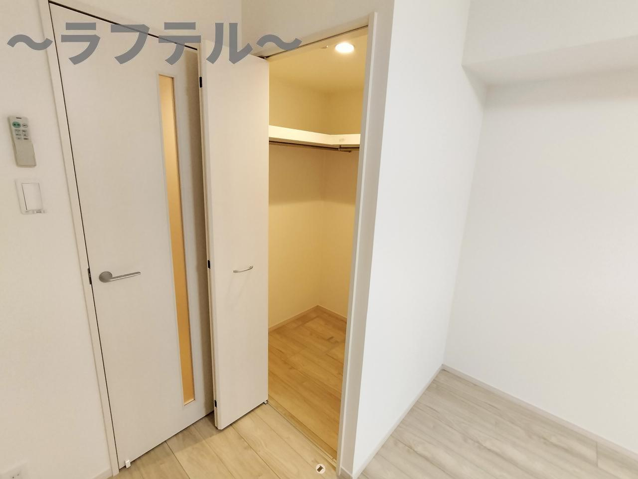 所沢市榎町のアパートの収納|反転タイプ