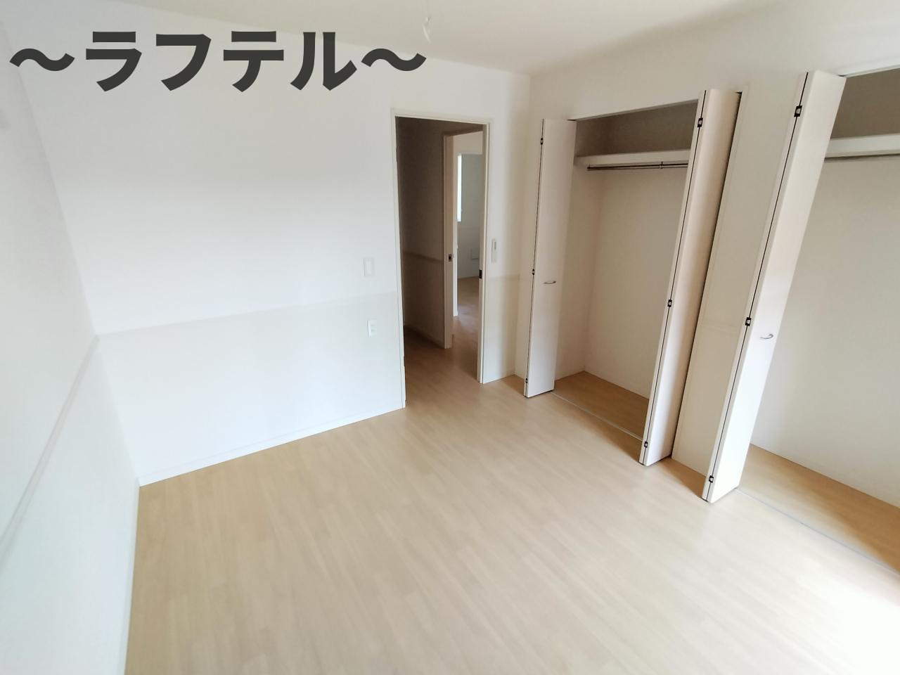 ラビランスAの洋室|別部屋イメージ写真
