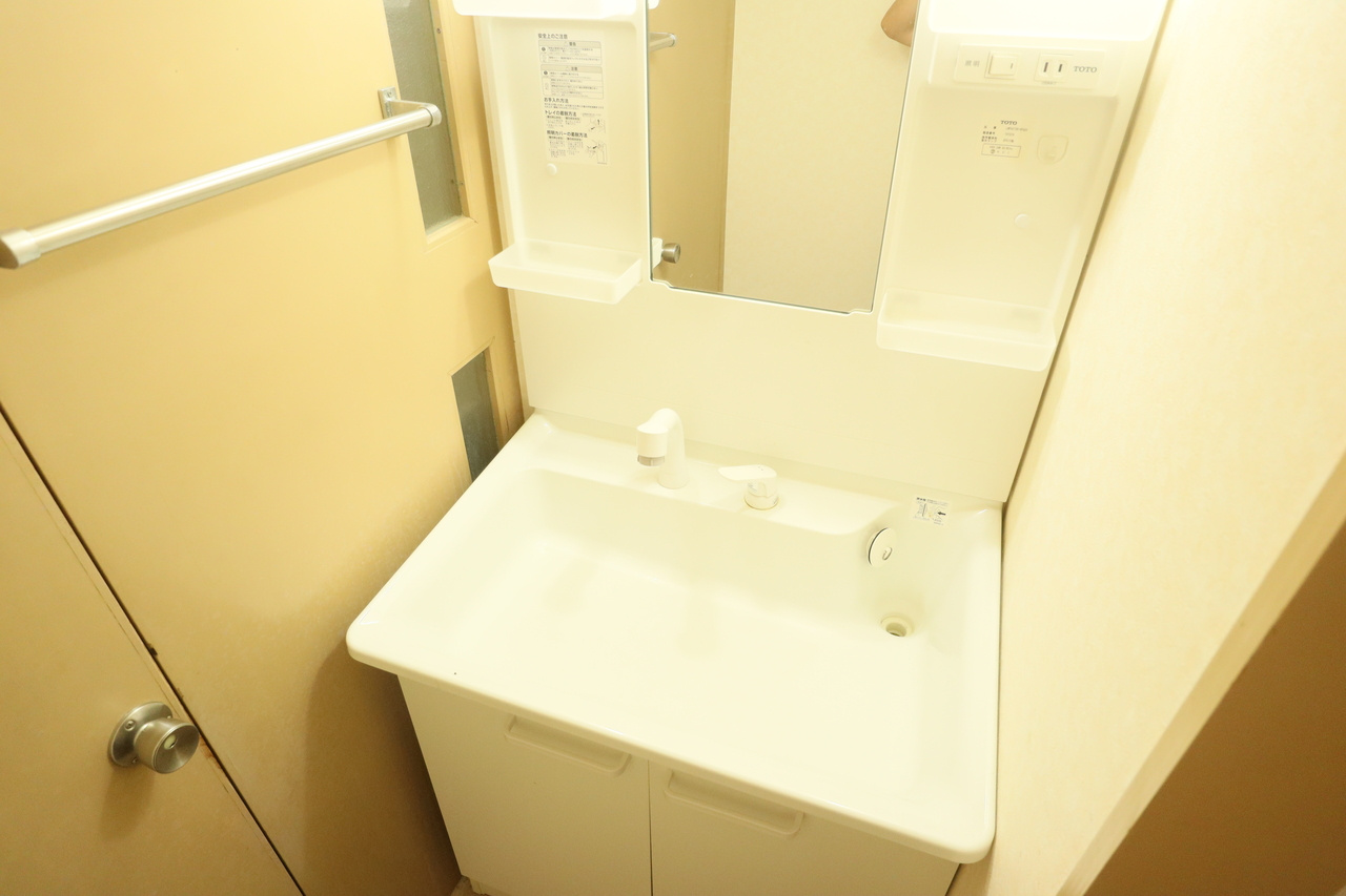 東生駒さつき台ローレルコートの洗面所