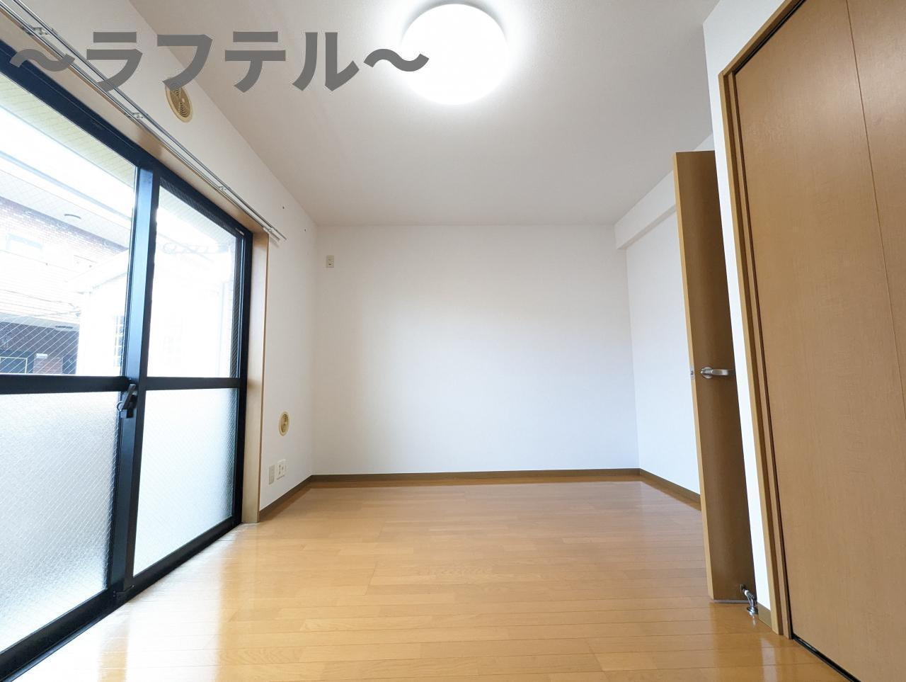 所沢市西住吉の賃貸マンションの居間・リビング|別部屋イメージ写真