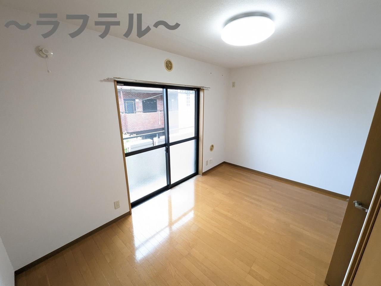所沢市西住吉の賃貸マンションの居間・リビング|別部屋イメージ写真