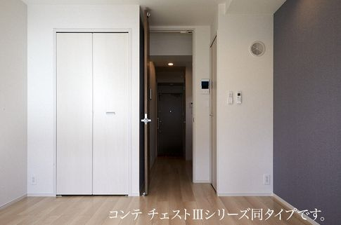 メゾンド トレーフルの居間・リビング