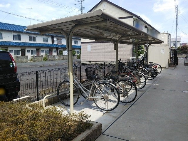 レオネクストノースブリッジ三山のその他|駐輪場