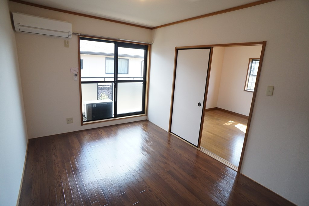 シャルマン二番館Ａ棟の洋室