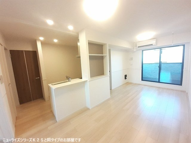 グラン笹井Ｂの居間・リビング|こちらの居間で趣味の時間をお楽しみください