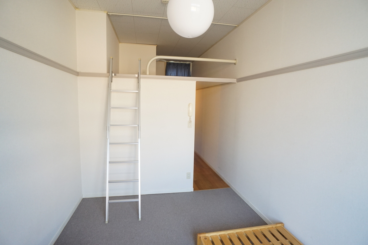 レオパレス大陽参番館の居間・リビング
