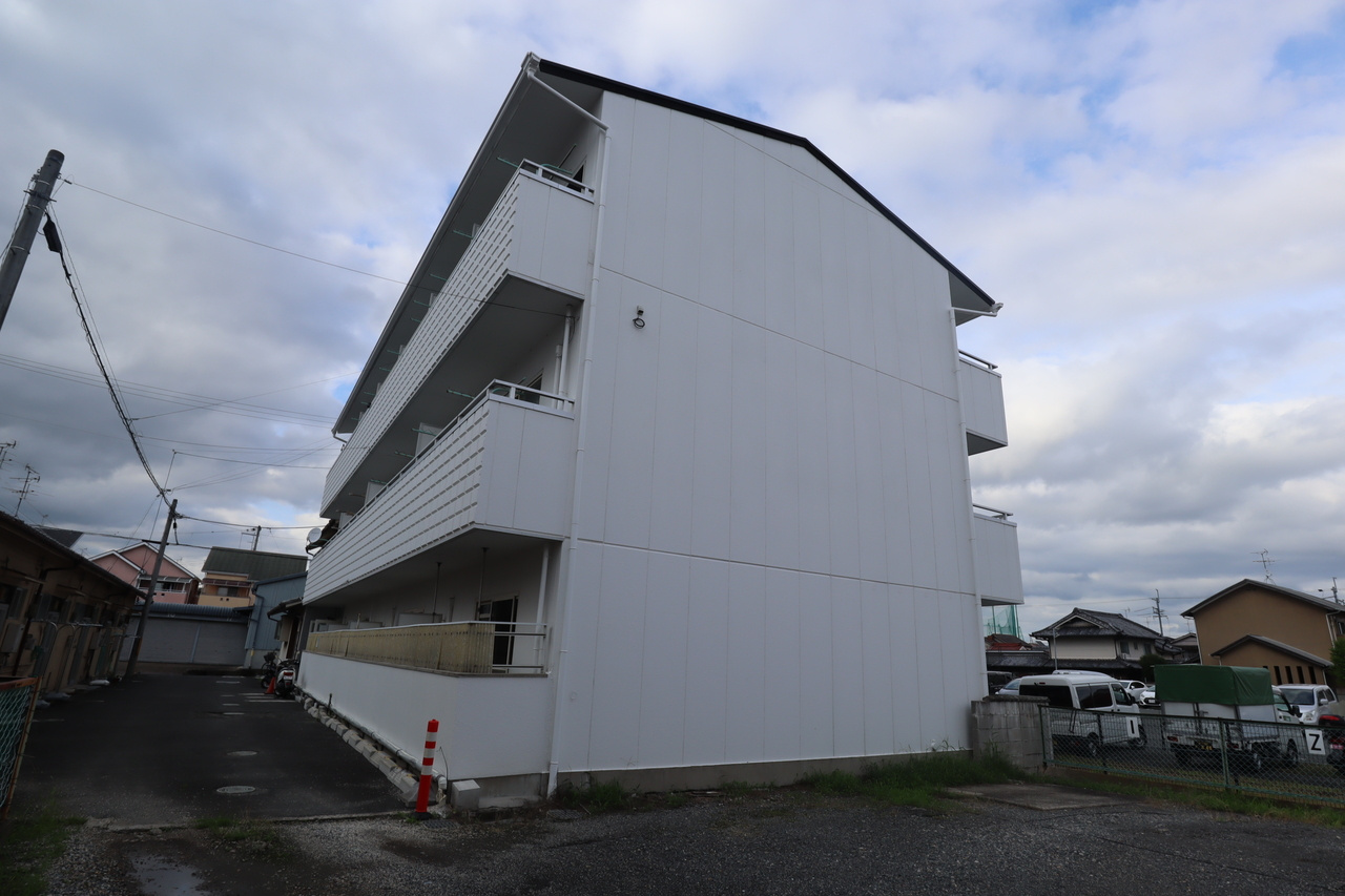 サンライズ大和のエントランス