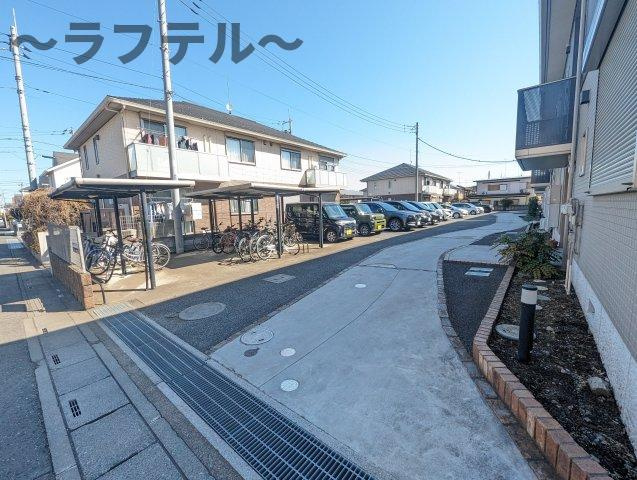 パラシオンBの周辺