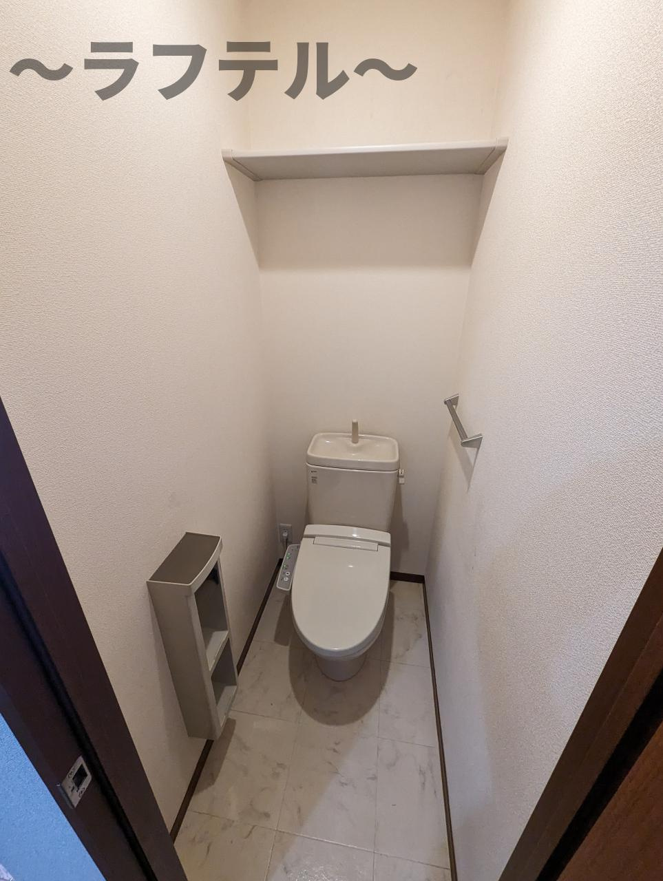 パラシオンBのトイレ|別部屋イメージ写真