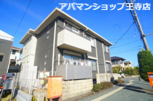 シャーメゾン桜ヶ丘の外観