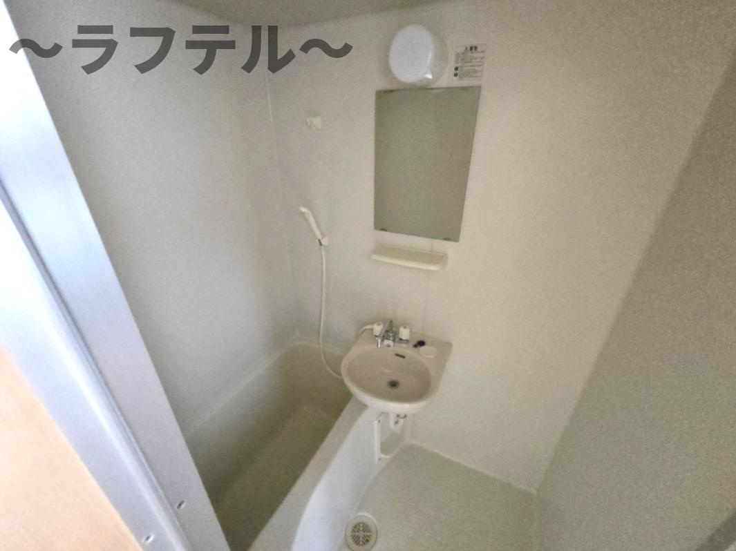 クレシェール狭山ヶ丘の浴室