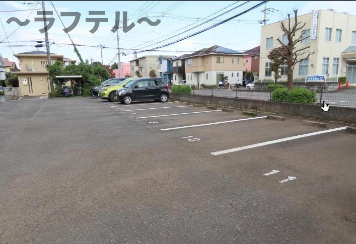 メイクシティ Ａ★の駐車場