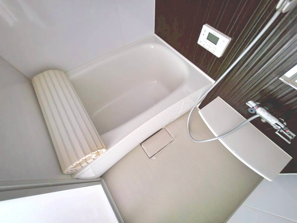 Ｒａｄｈｕｓ　Ａｍａｇａｔｓｕｊｉの浴室