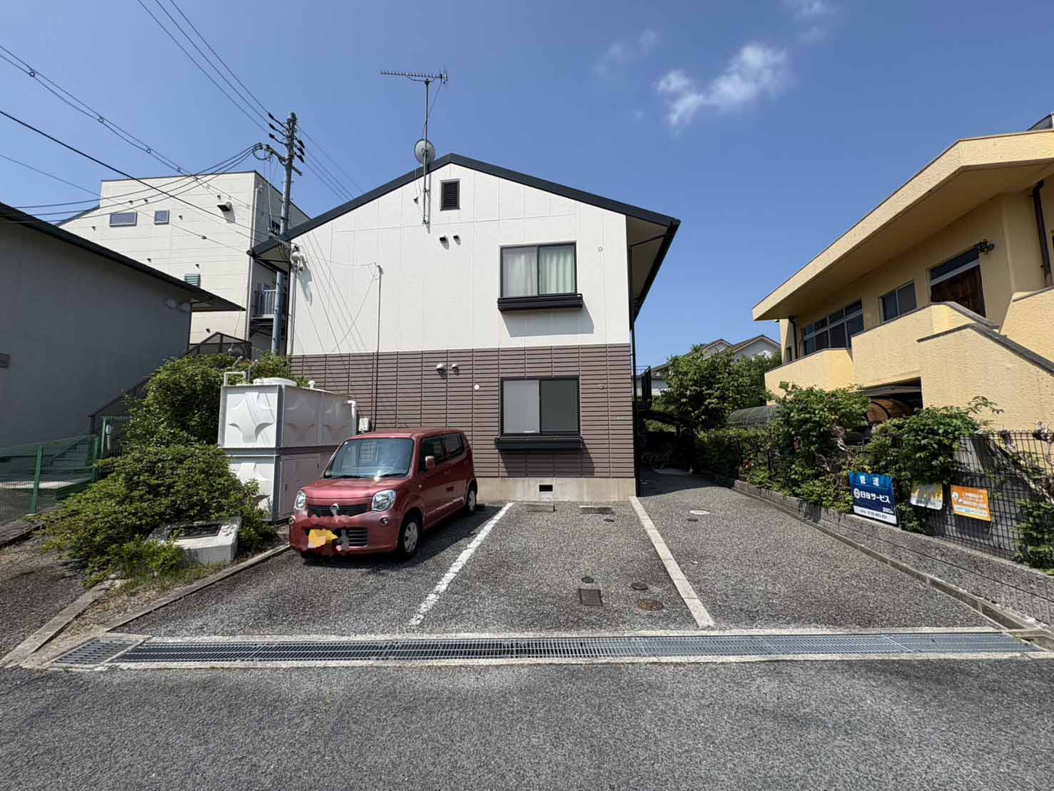 グランヴィア南が丘の駐車場