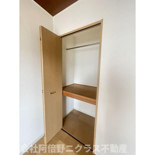 ラシーヌ天王寺の収納|内装は別部屋の参考写真です。