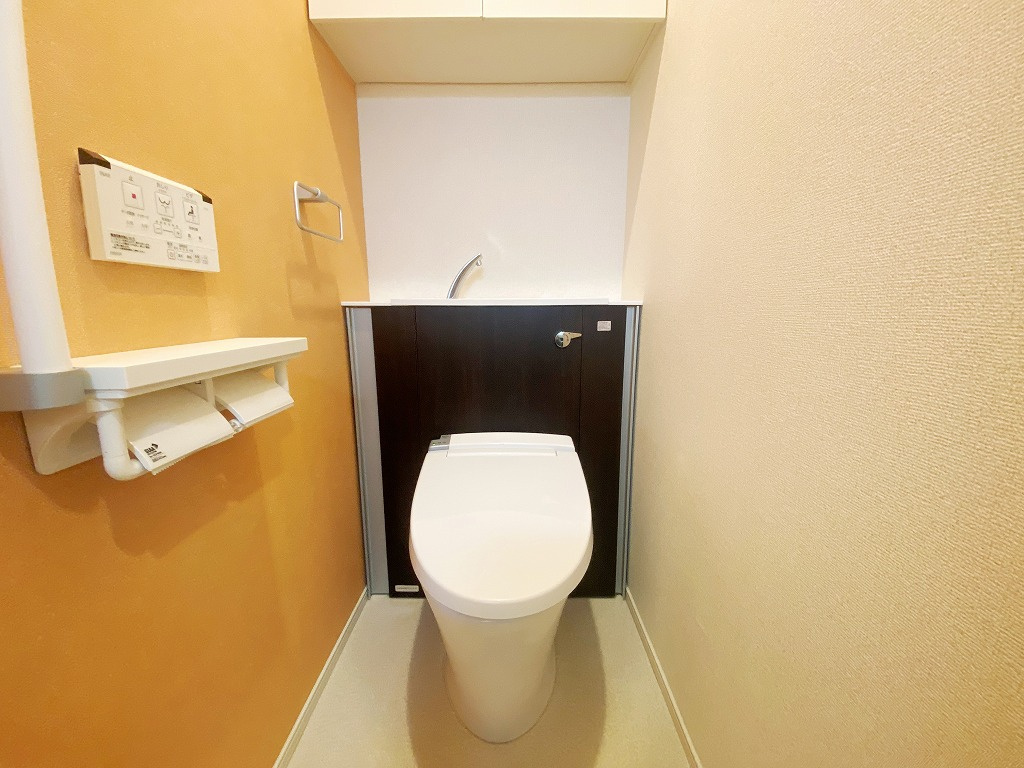 ベルオーブのトイレ|別号室の参考写真です。