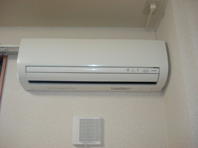 ラ・ポーラ滝川Ⅱ番館の設備|エアコン