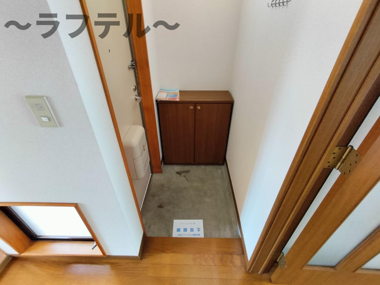 コーポラスけやきの玄関