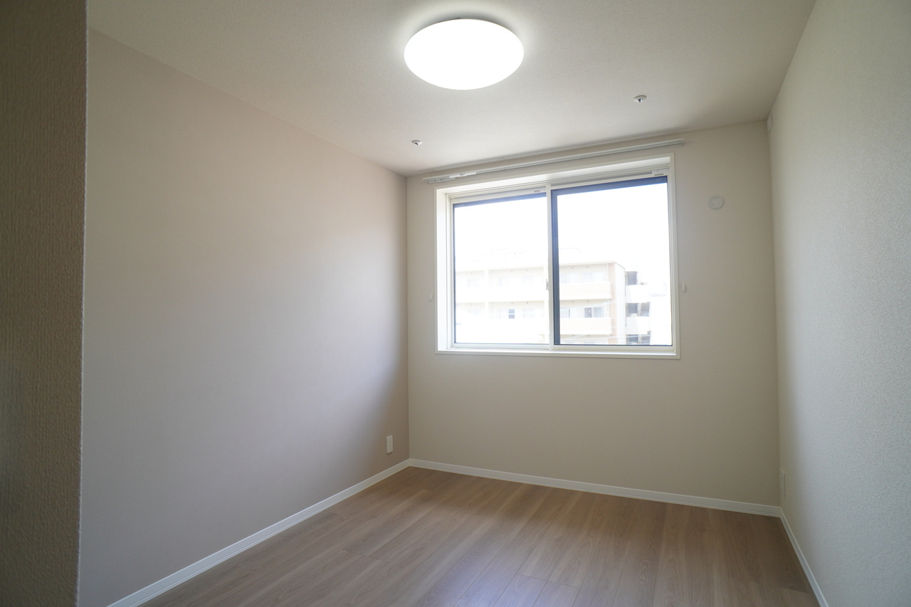 グランシャーメゾン新大宮の居間・リビング