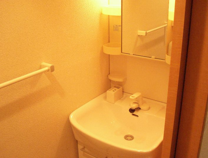 ラディアントコートの独立洗面台|※別号室参考写真