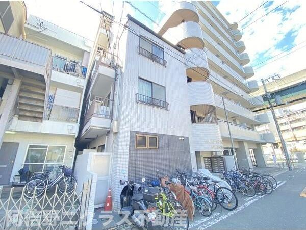 ヤングパレス阿倍野橋の外観