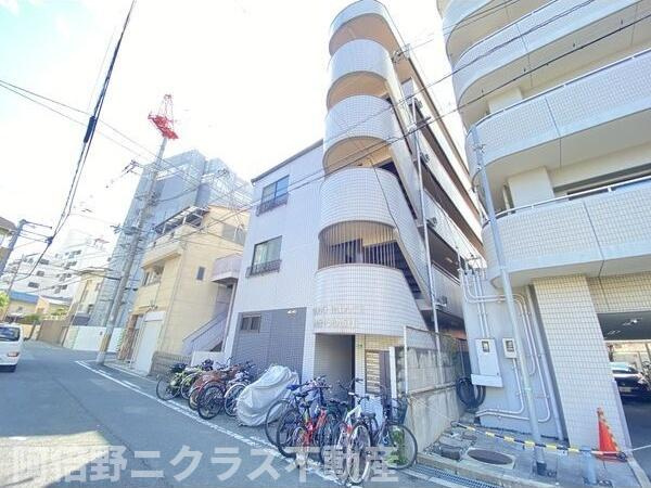 ヤングパレス阿倍野橋の外観