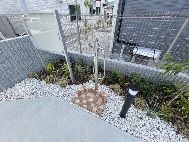 フラン・ソレイユ学園前のエントランス