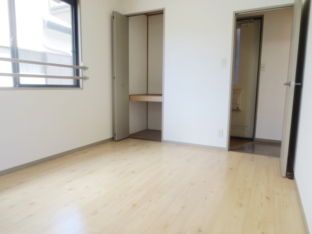 エトワールメゾンの収納|別号室の参考写真です。