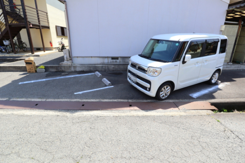 藤井住宅の駐車場